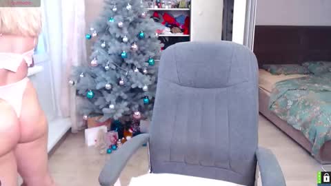 Lana online show from 01-07-26, 07:44