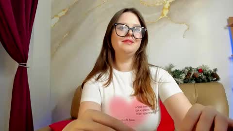 Snapshot of lana_delanay chatting on 01-10-26, 02:35 Lana online show from 01-10-26, 02:35