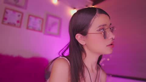 Snapshot of lana_dreams_ chatting on 06-11-26, 02:53 Lana online show from 06-11-26, 02:53