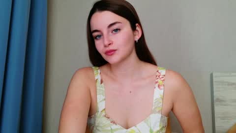 lana_gl online show from 06-05-26, 06:52