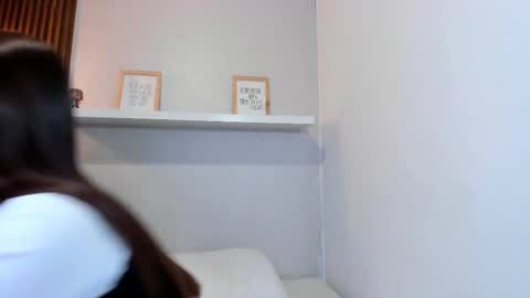 Snapshot of lana_jonnes_ chatting on 10-19-25, 02:01 Lana igauroraaaaaaaaa 1 online show from 10-19-25, 02:01