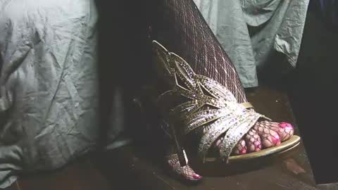 Snapshot of lana_legs53 chatting on 09-21-25, 09:11 lana_legs53 online show from 09-21-25, 09:11