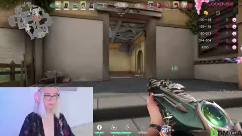 Lana online show from 10-11-25, 12:15