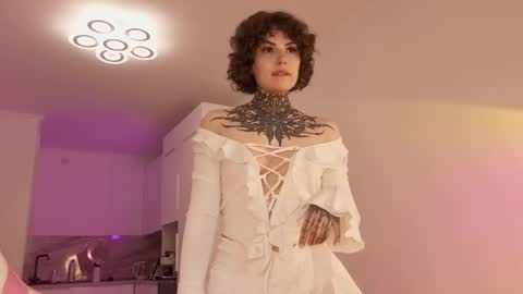 Snapshot of lana_mays chatting on 05-31-26, 03:04 Eva online show from 05-31-26, 03:04