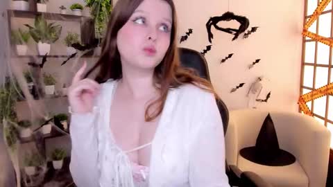 Lana online show from 11-04-25, 02:10