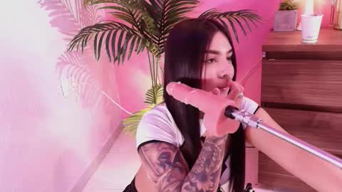 LANA online show from 11-20-25, 04:12