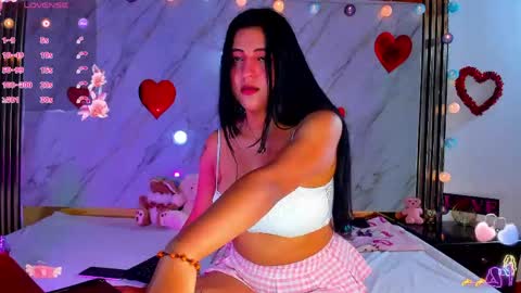 Snapshot of lana_parker_01 chatting on 05-10-26, 11:32 lana_parker_01 online show from 05-10-26, 11:32