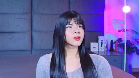 valentino moon online show from 03-18-26, 11:30