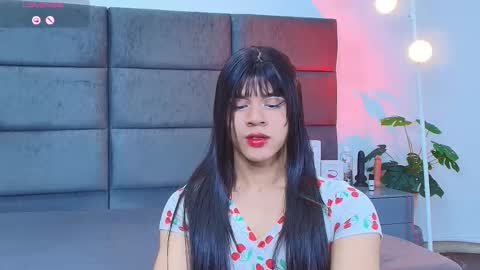 valentino moon online show from 03-23-26, 01:31