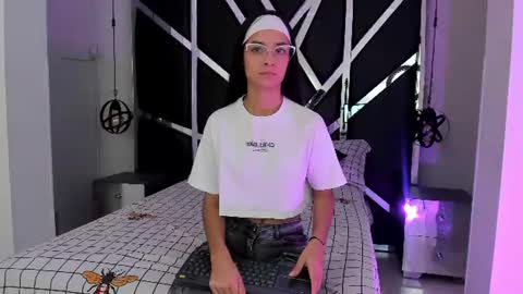 lana_rhoaades online show from 06-18-26, 11:36