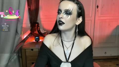 Miss Lana online show from 12-18-25, 04:02