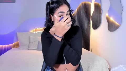 katiuska online show from 12-17-25, 04:07