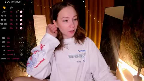 Lana online show from 11-11-25, 02:22