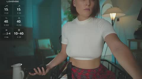 Snapshot of lanabosch chatting on 11-18-25, 02:17 Lana online show from 11-18-25, 02:17