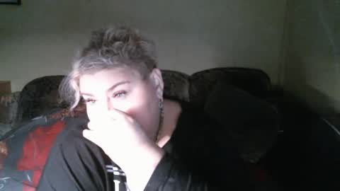 lanacat555 online show from 03-02-25, 09:43