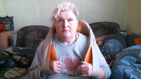 lanacat555 online show from 10-13-25, 11:21