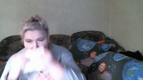 lanacat555 online show from 04-18-26, 07:07