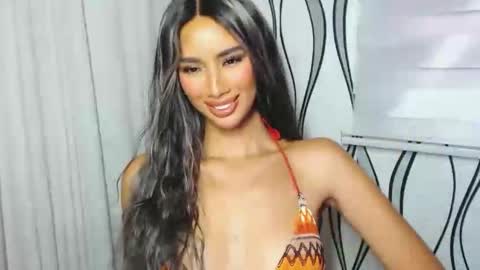 Snapshot of lanadel_hilton chatting on 12-09-24, 06:55 Lana online show from 12-09-24, 06:55