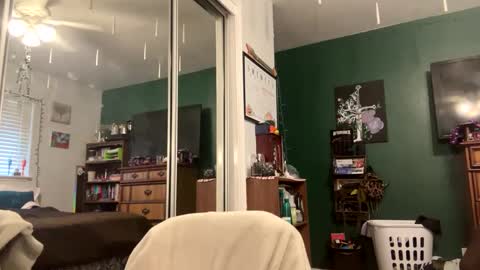Janessa online show from 10-01-25, 04:57