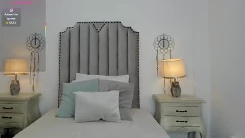 Snapshot of lanaferrer chatting on 10-14-25, 07:58 Lana online show from 10-14-25, 07:58