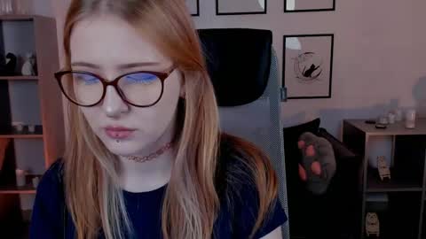 lana online show from 05-17-26, 10:33
