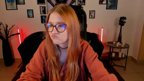 lana online show from 05-24-26, 10:31
