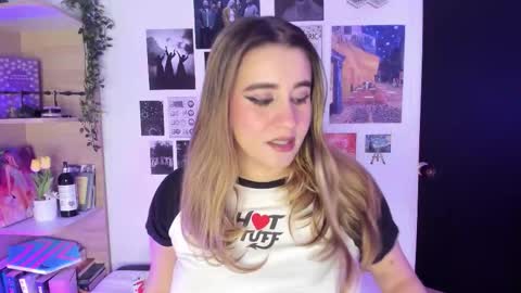 Snapshot of lanaherondale_ chatting on 10-06-25, 09:12 lanaherondale_ online show from 10-06-25, 09:12