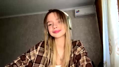 Snapshot of lanajoma chatting on 07-16-26, 08:09 Eni online show from 07-16-26, 08:09