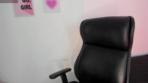 LanaJones online show from 04-08-26, 01:00