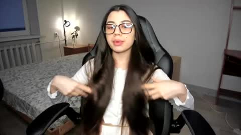 Lana online show from 06-19-26, 07:50