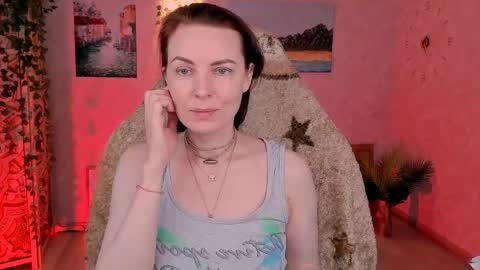 Snapshot of lanaradiance chatting on 05-06-26, 07:35 Lana Radiance online show from 05-06-26, 07:35