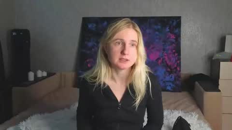 LanaviSmith online show from 10-28-25, 06:17