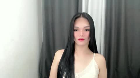 lanawyatt_ online show from 09-29-25, 12:21