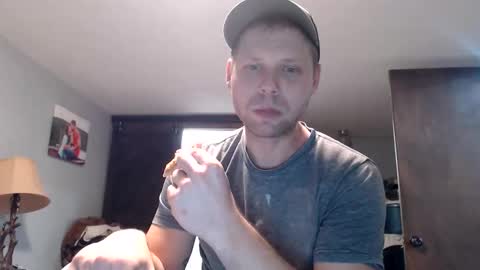 Snapshot of lancehardin chatting on 12-18-25, 12:38 Lance online show from 12-18-25, 12:38