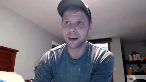 Snapshot of lancehardin chatting on 03-02-26, 01:19 Lance online show from 03-02-26, 01:19