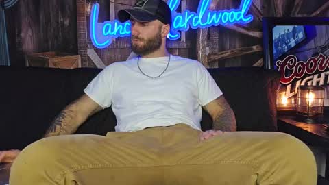 Snapshot of lancehardwood222 chatting on 09-23-25, 11:52 LANCE online show from 09-23-25, 11:52