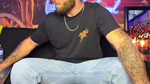 Snapshot of lancehardwood222 chatting on 10-16-25, 12:11 LANCE online show from 10-16-25, 12:11