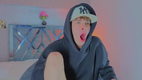 lancelot_grey online show from 05-22-26, 02:08
