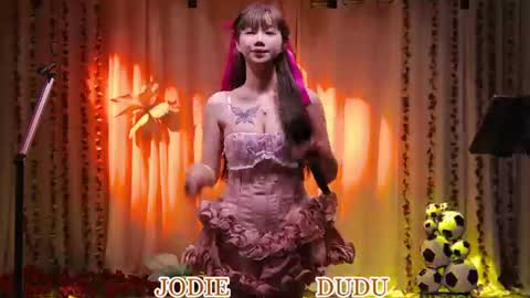 lankwaifong_cindy online show from 06-18-26, 03:07