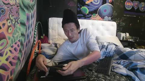 Snapshot of lankyasain23 chatting on 01-13-25, 08:47 LankyOne online show from 01-13-25, 08:47