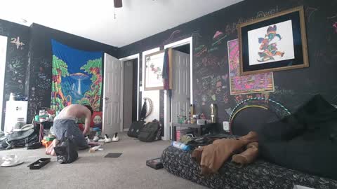 Snapshot of lankyasain23 chatting on 02-04-25, 07:00 LankyOne online show from 02-04-25, 07:00