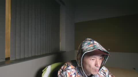 Snapshot of lankyasain23 chatting on 10-08-25, 10:02 LankyOne online show from 10-08-25, 10:02