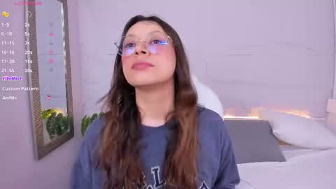 Lanna online show from 06-25-26, 11:37