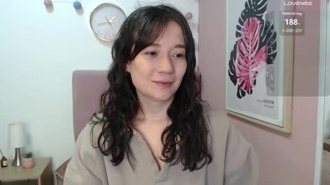 Lanna online show from 10-15-25, 01:44