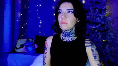 LANNIE   online show from 12-16-25, 03:11