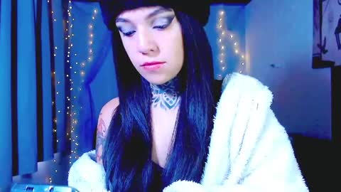 LANNIE   online show from 04-16-26, 01:01