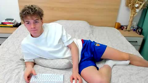 Fandi online show from 12-19-24, 06:45