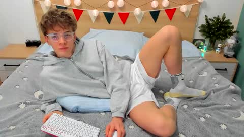 Fandi online show from 12-29-24, 04:30