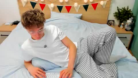 Fandi online show from 01-03-25, 12:19