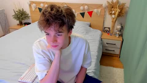 Fandi online show from 02-04-25, 05:23